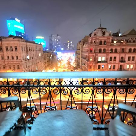Яркая История Apartman Kijev Kültér fotó